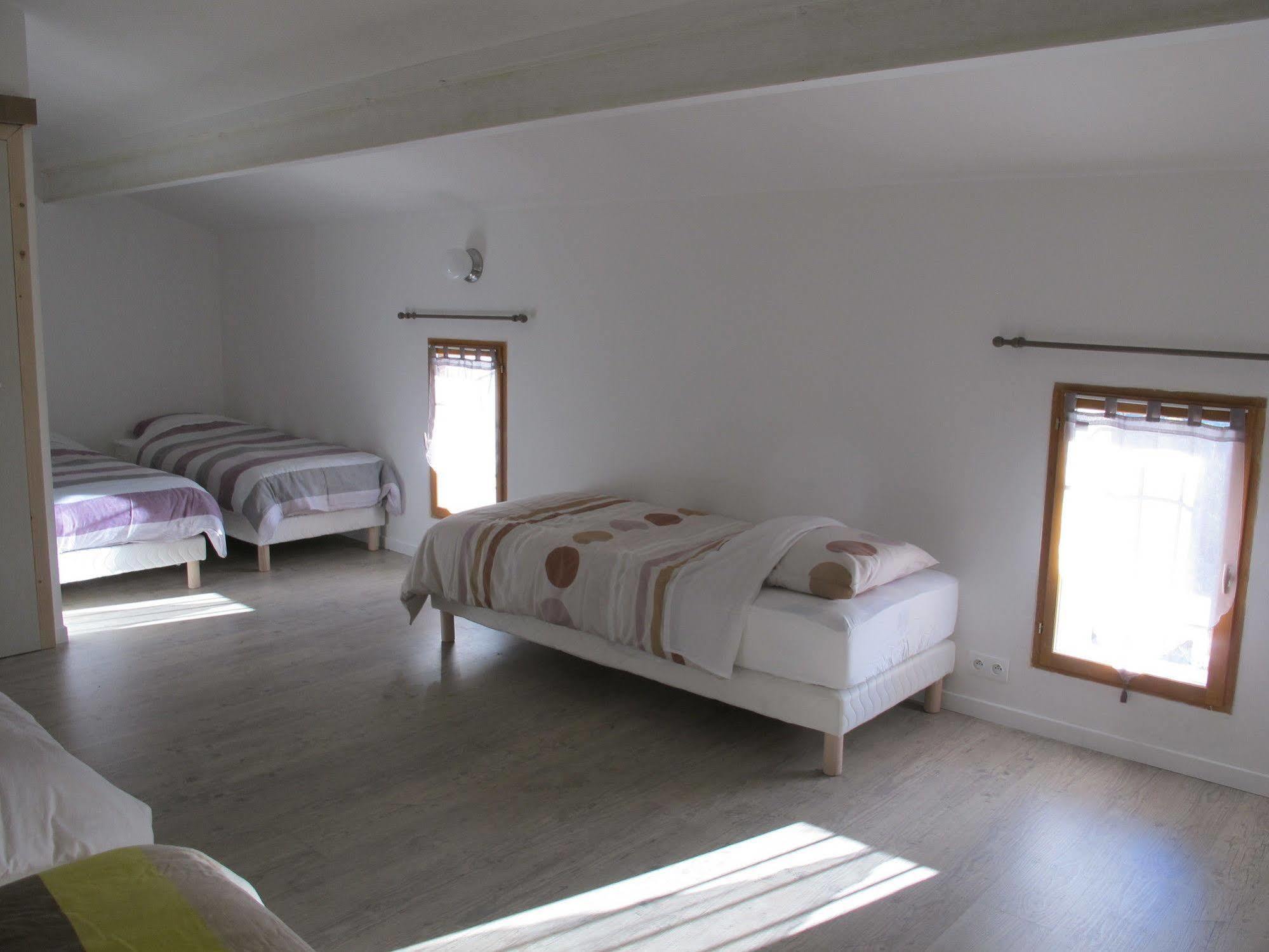 Bed and Breakfast Lou Cardalines Bédoin Esterno foto